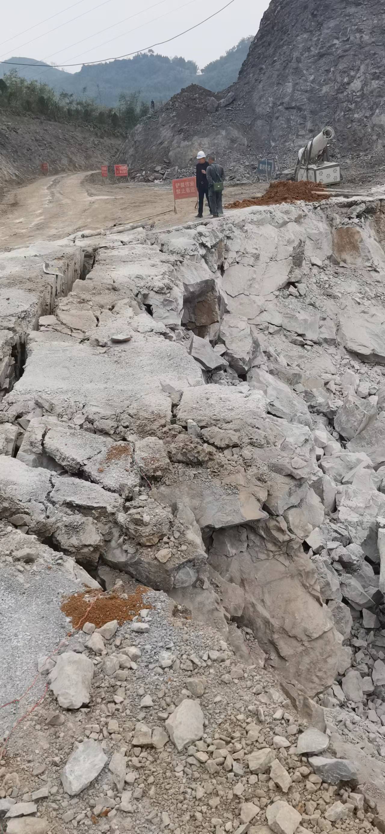 西藏代替炸藥爆破一次性pvc膨脹管售后電話