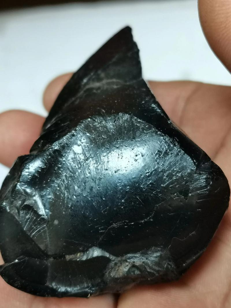 西雙版納哪里收購羊?qū)毬?lián)電話—私下上門收購古玩