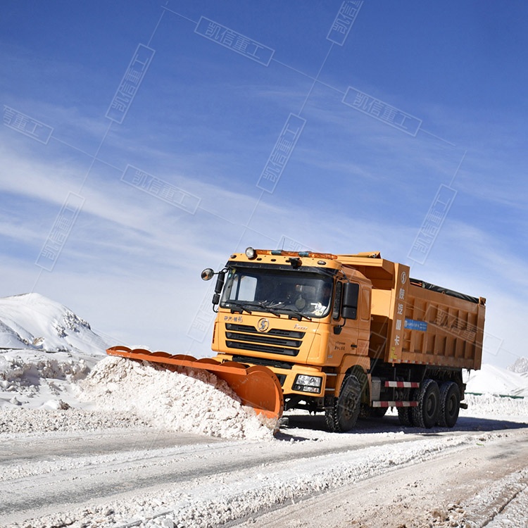 鏟雪車多少錢一輛車載融雪劑撒布機價格