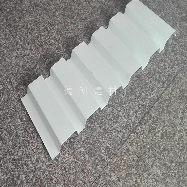 定做彩鋼瓦YX-28-205-820型