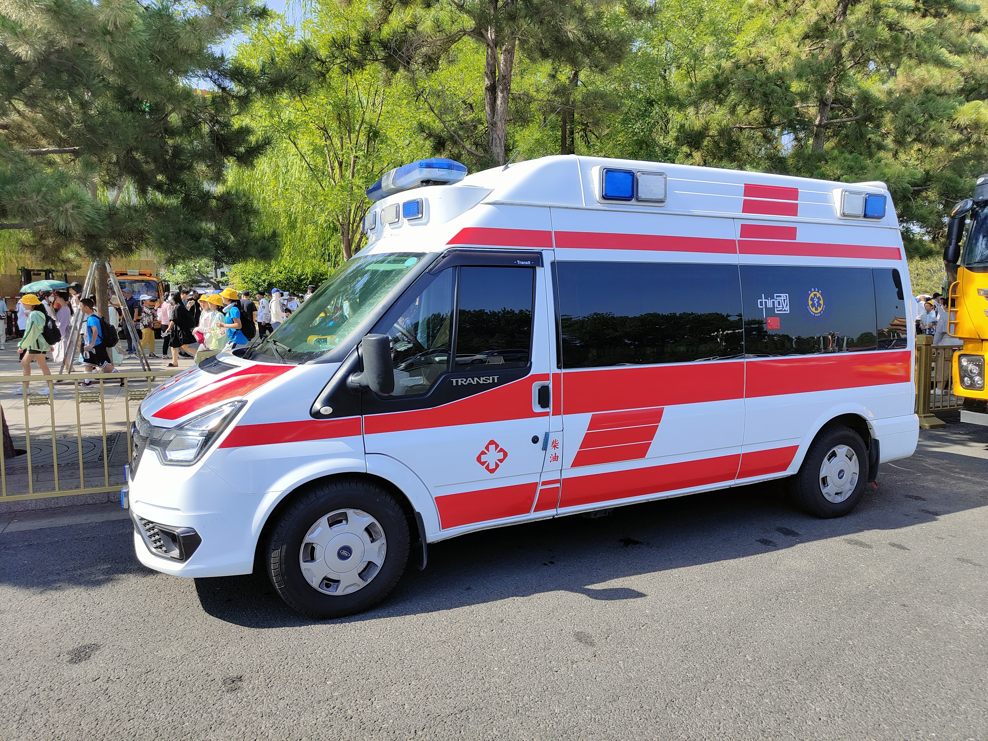 120急救車(chē)點(diǎn)擊;長(zhǎng)途救護(hù)車(chē)出租跨省120出租租賃病人出院轉(zhuǎn)運(yùn)車(chē)接送黔西南