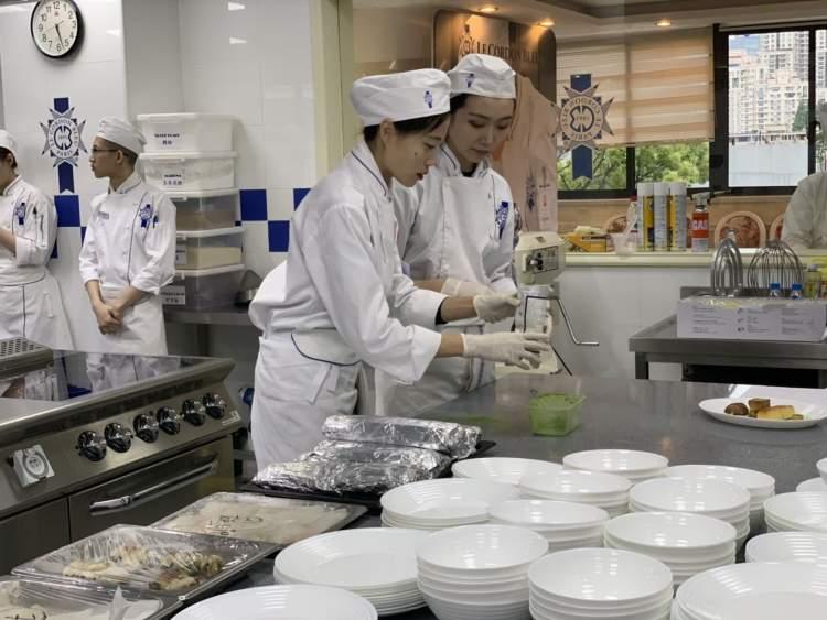 江蘇泰州靖江海外工作哪個國家掙得多