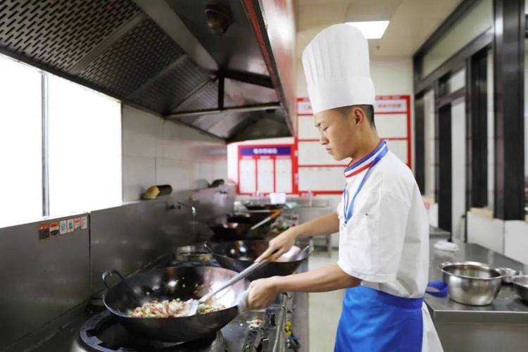 云南怒江出國打工高薪工作新加坡