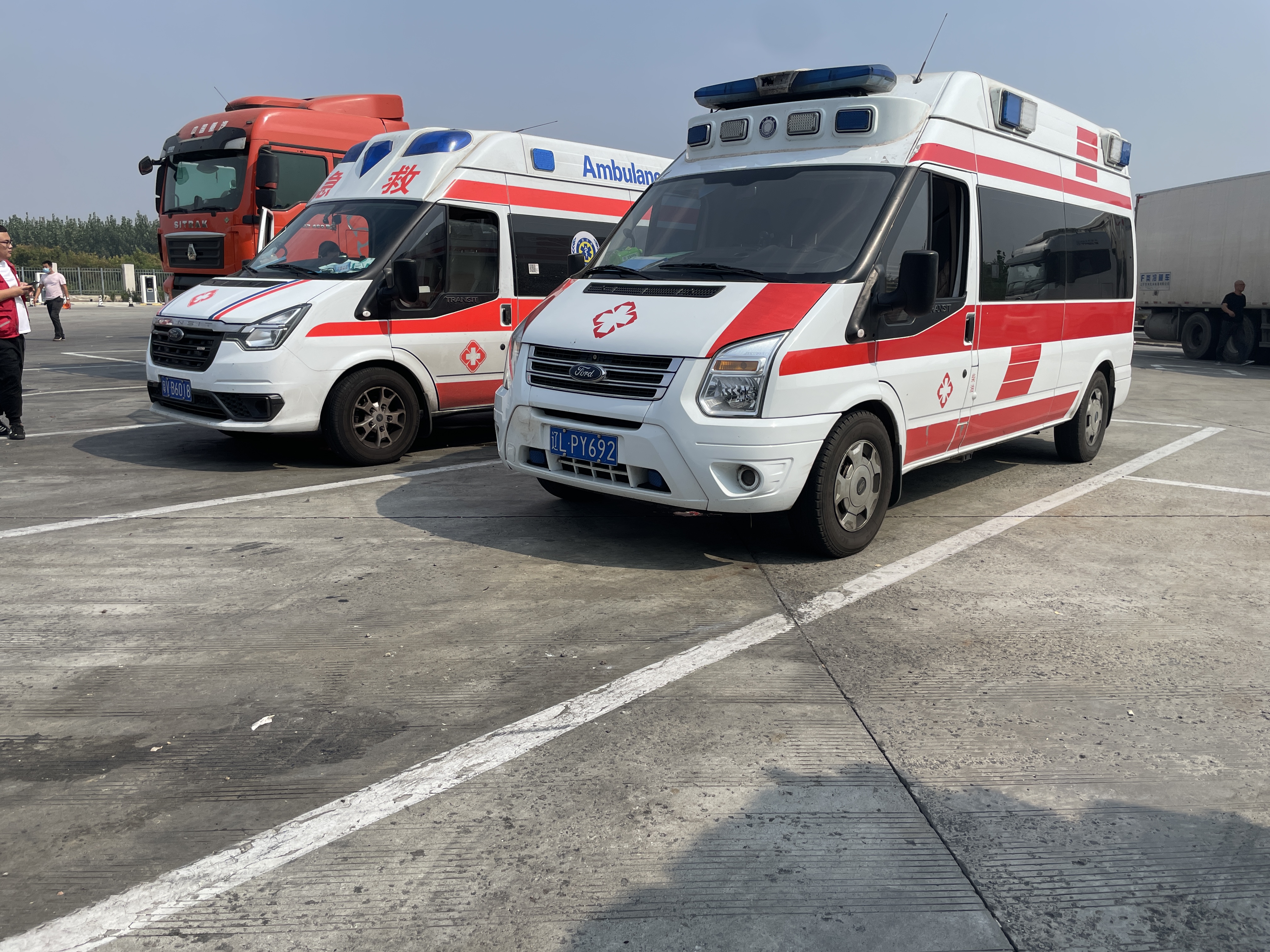 寧波潤興救護車預約轉運病人病人到外地服務當地派車