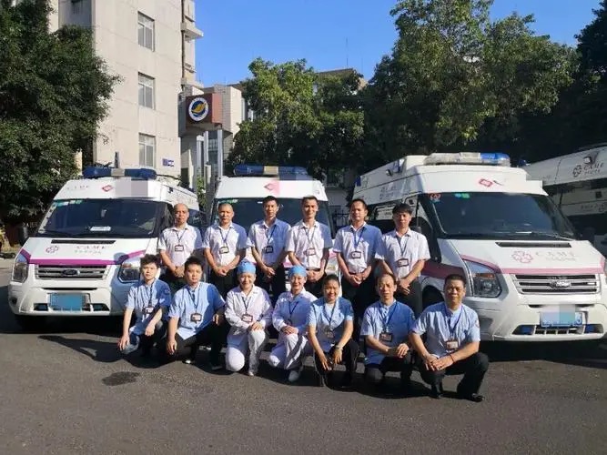 寧波潤興長途救護車跨省轉院轉運接送患者服務全國救護團隊