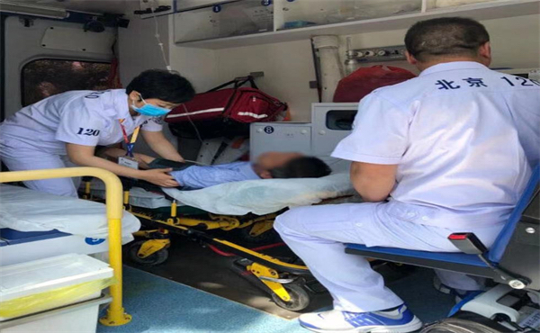 石家莊潤興擔架車接送病人轉運病人服務當地派車