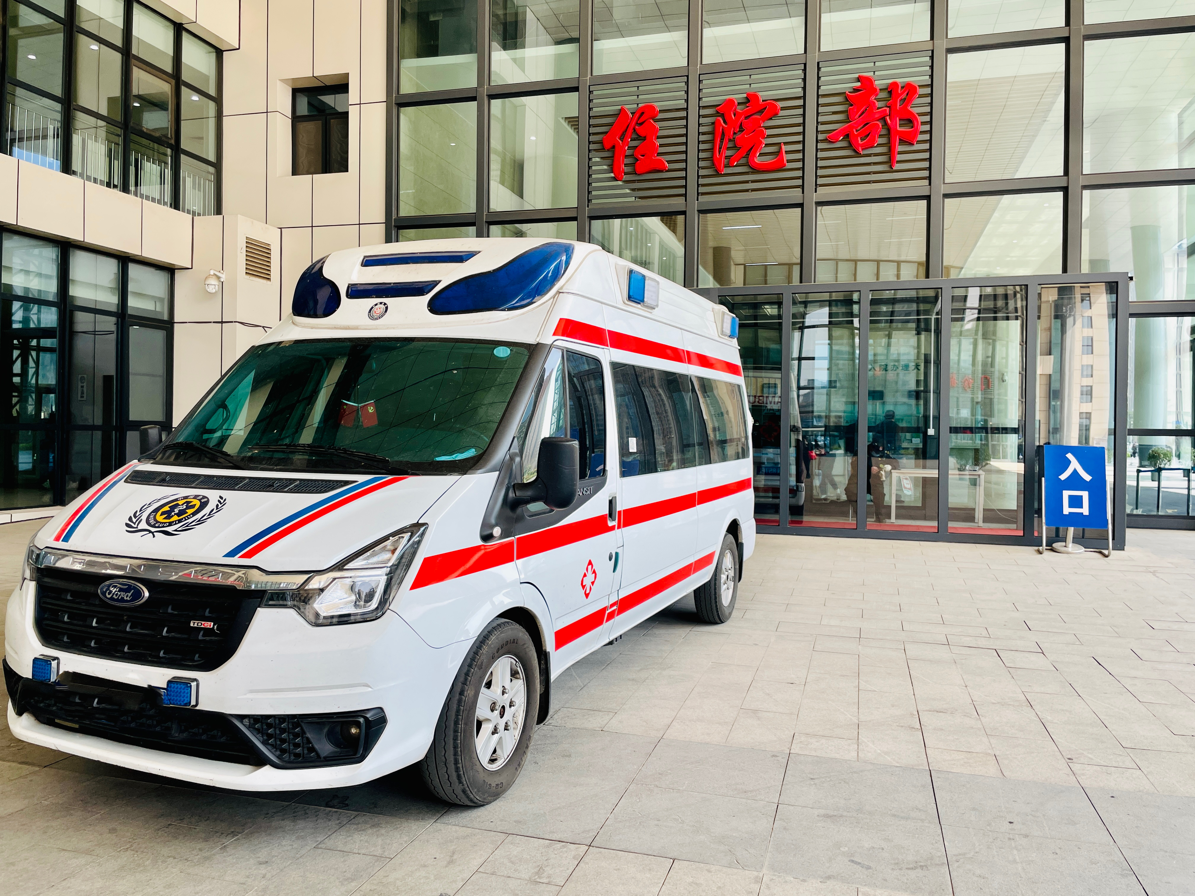 深圳潤興病人長途跨省轉(zhuǎn)運/跨省病人服務公司/24小時服務