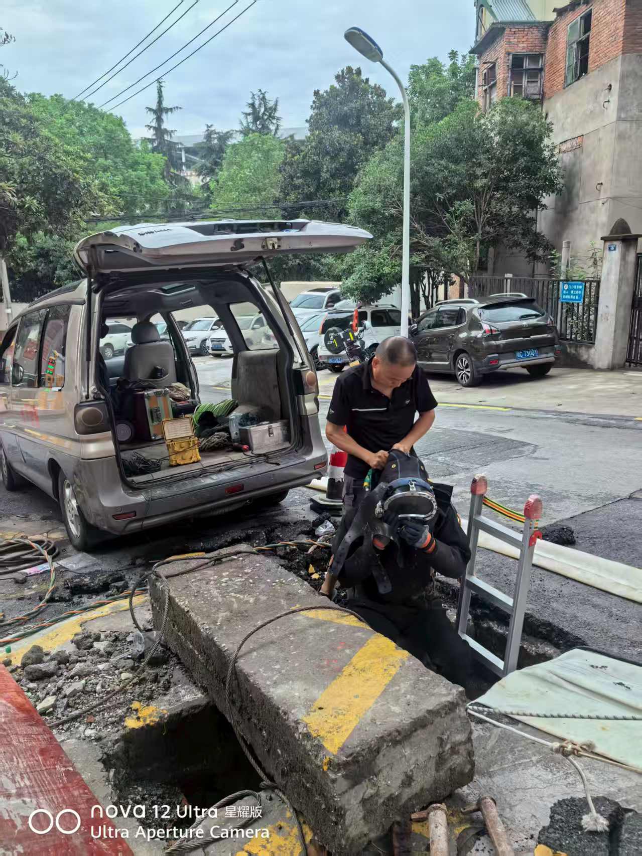 隨州 本地潛水公司公司 水下混泥土切割 從業(yè)20年