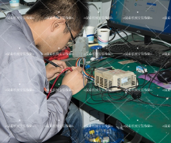 馬天尼MARTINI伺服驅(qū)動(dòng)器指示燈一直閃維修方法多樣化