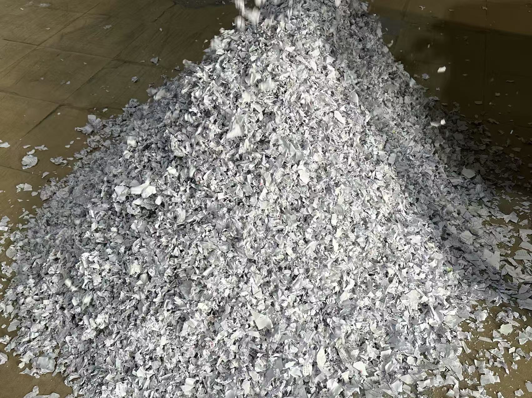 廣州番禺區(qū)不合格塑膠玩具銷毀報廢-報廢廢棄化妝品銷毀中心