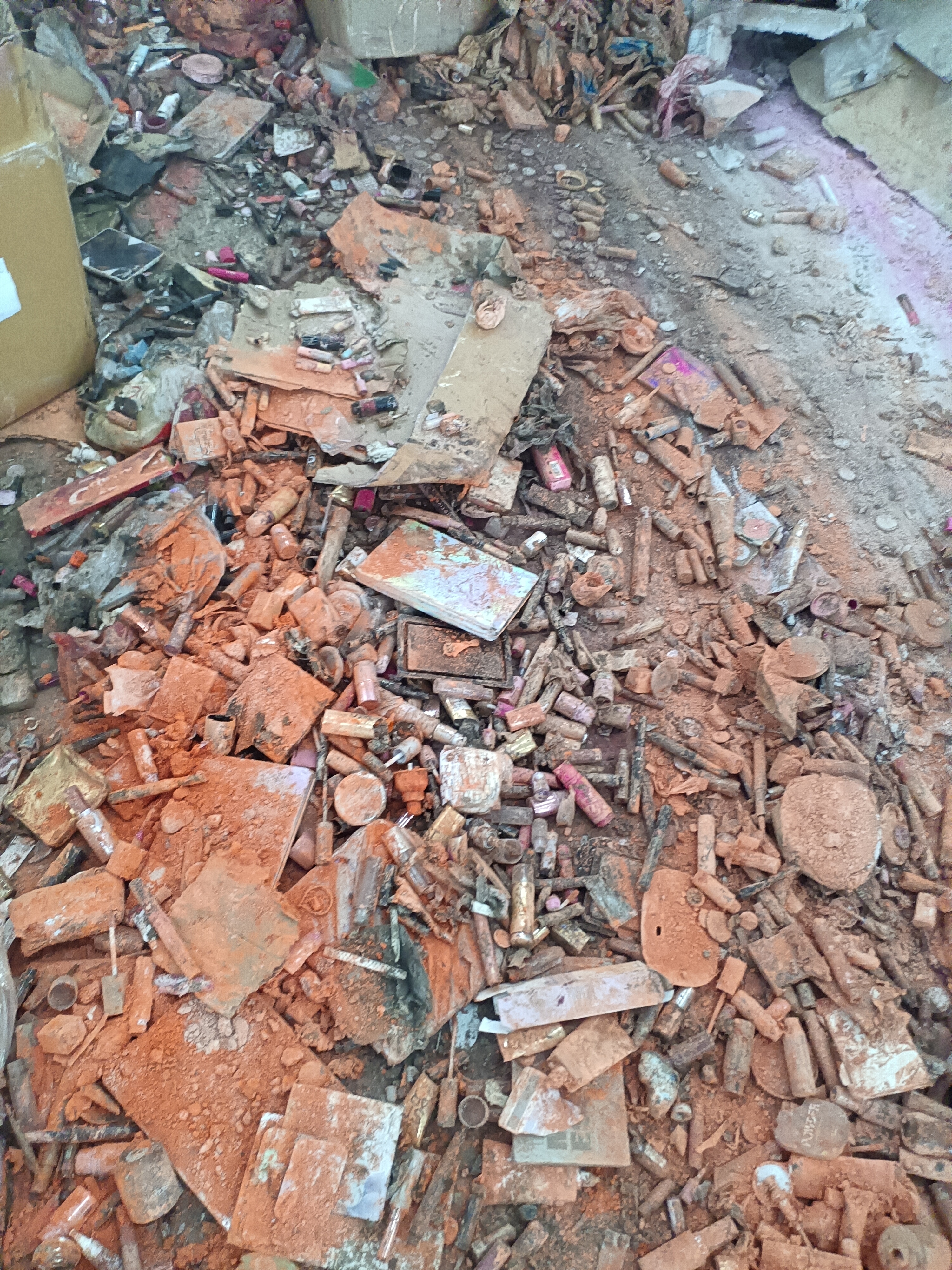 廣州黃埔區不合格廢棄玩具銷毀報廢-報廢廢棄化妝品銷毀中心