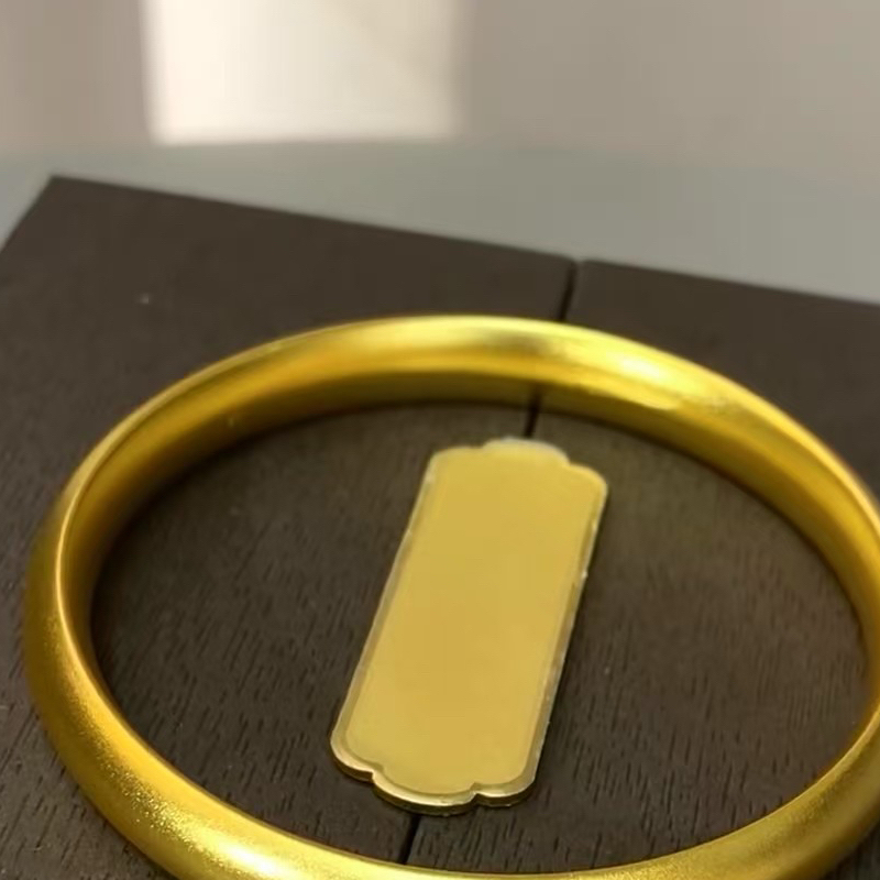 上海黃浦黃金回收資質(zhì)-黃金首飾回收上游渠道-千足金項(xiàng)鏈回收門(mén)店