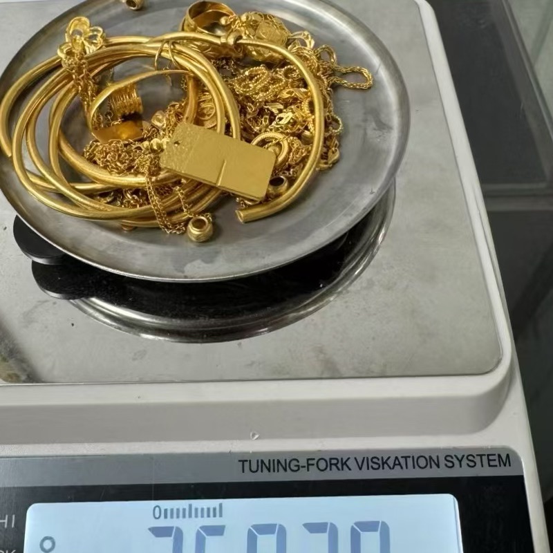 奉賢區(qū)四團鎮(zhèn)黃金耳環(huán)到哪回收-上海同城上門回收黃金