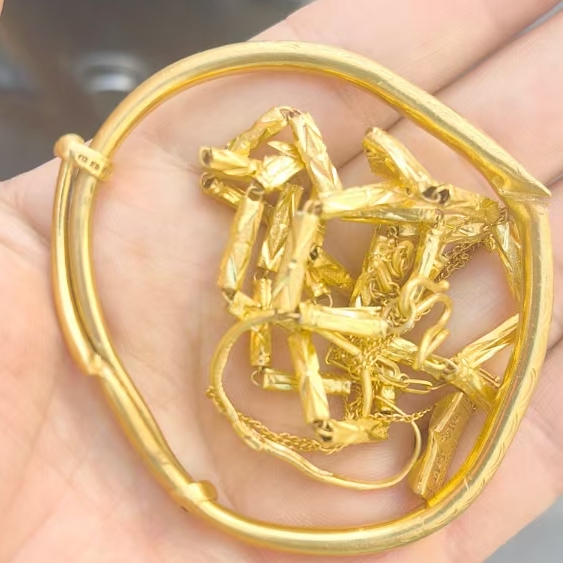 閔行區新虹玫瑰金項鏈回收-上?；厥拯S金品店