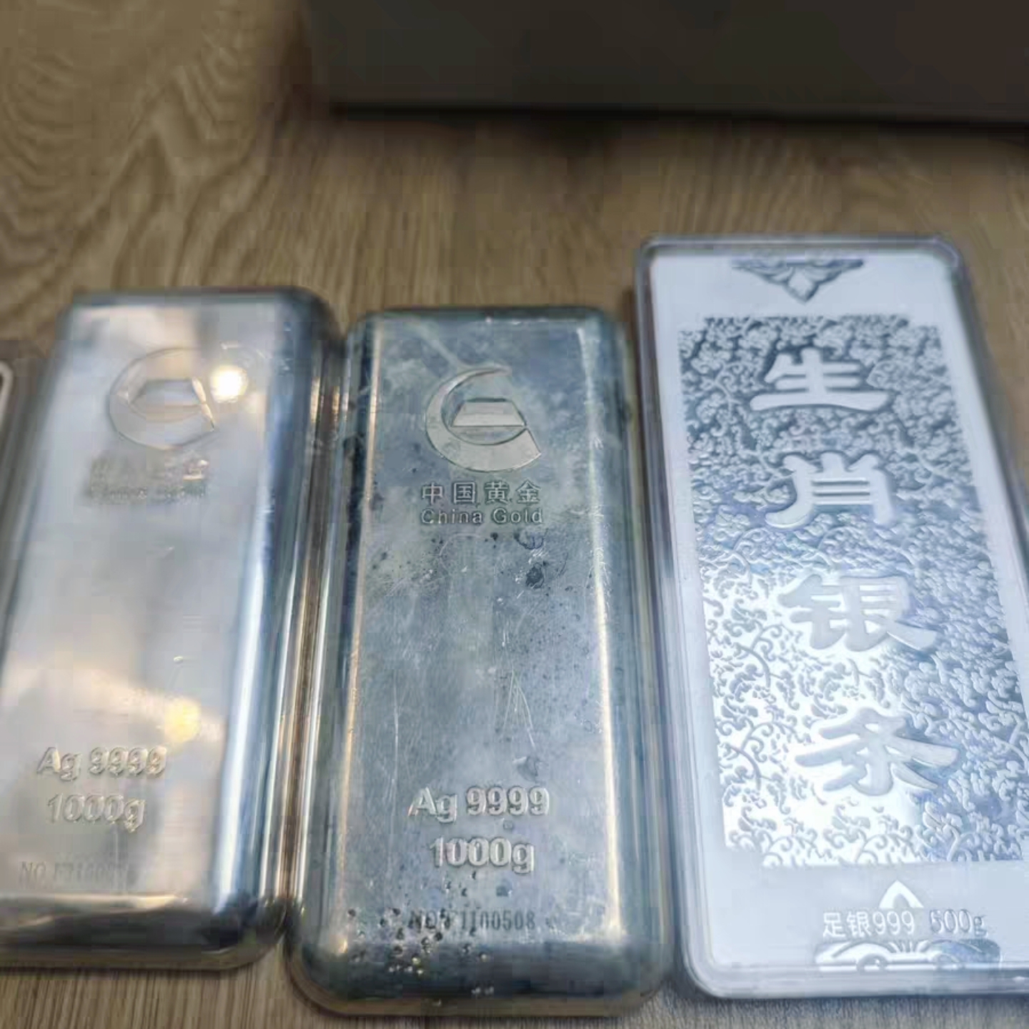 上海純銀耳釘飾品回收-青浦白銀回收平臺有哪些