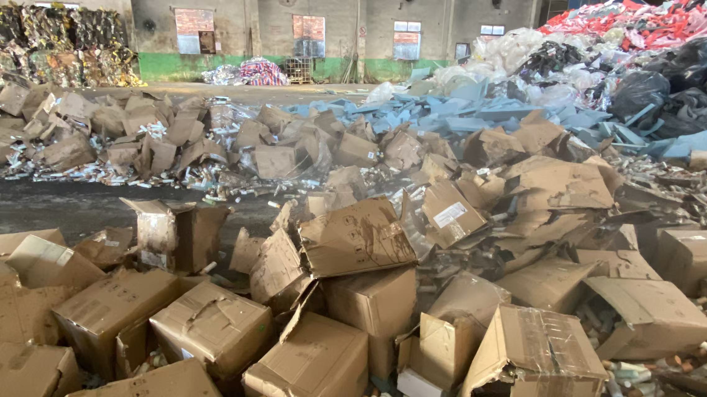 香港不合格毛絨玩具銷毀化妝品報廢中心/24小時服務(wù)