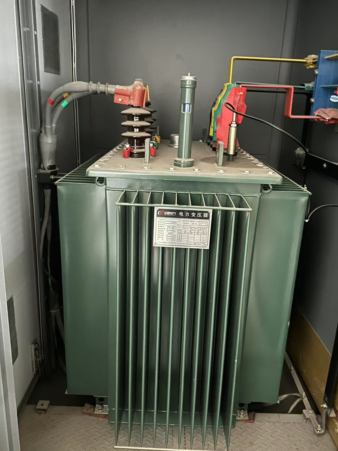 廣州天河箱式變電房回收發(fā)電機(jī)組收購