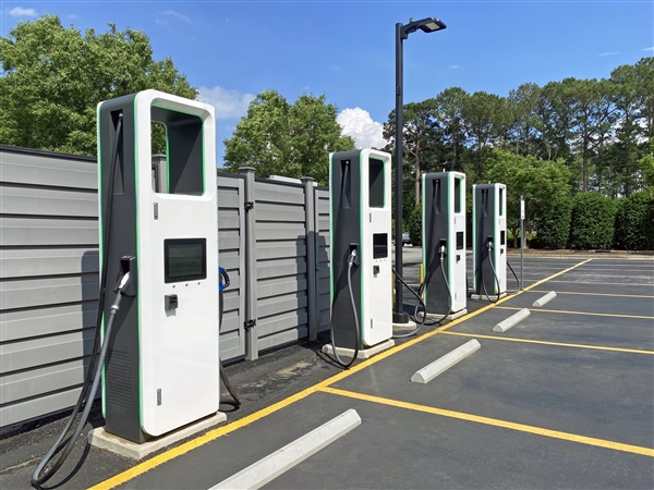 荔灣區(qū)舊發(fā)電機(jī)回收/汽車充電樁回收廠家