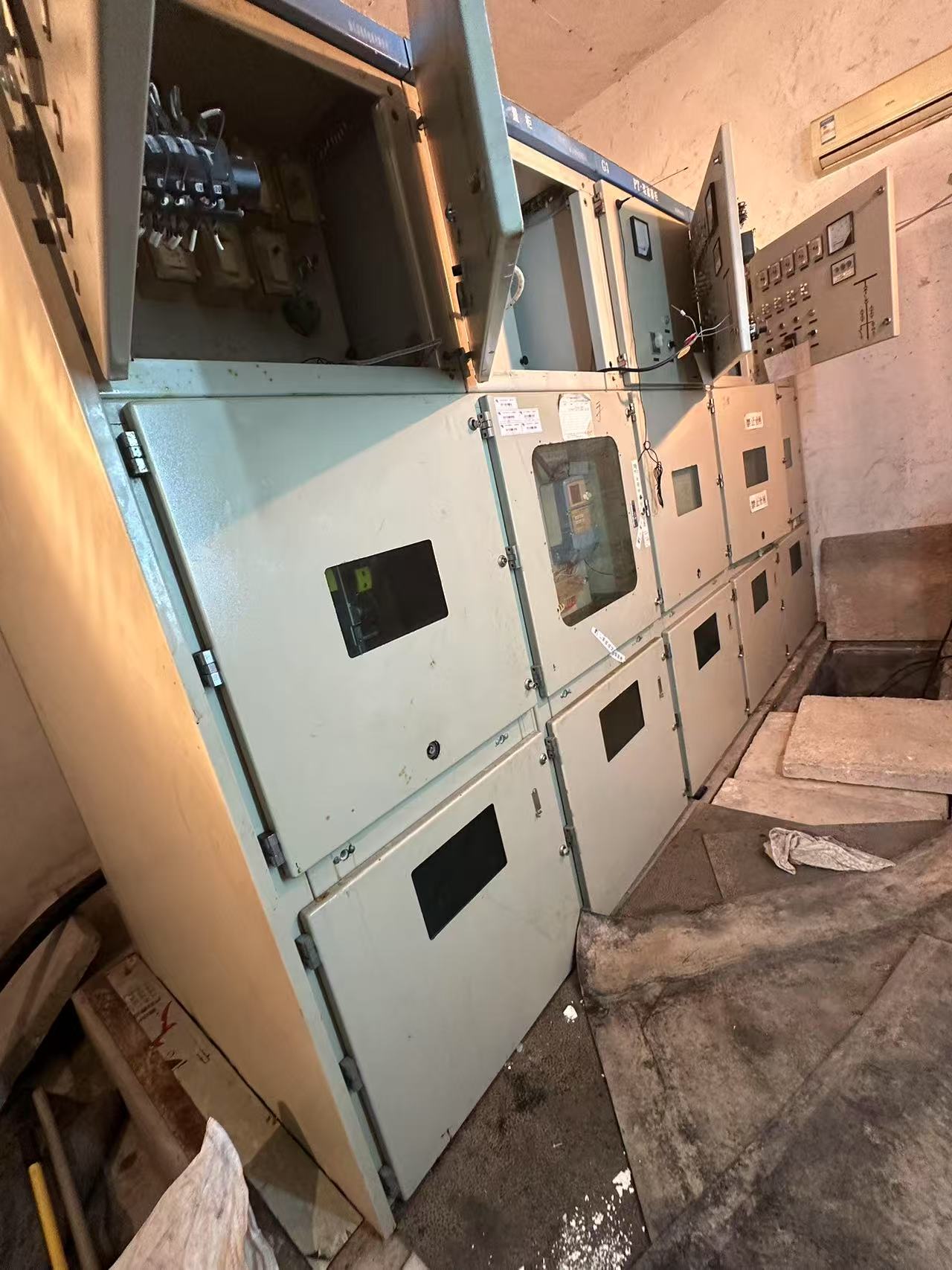 廣州荔灣報(bào)廢電線回收廢舊配電柜設(shè)備收購