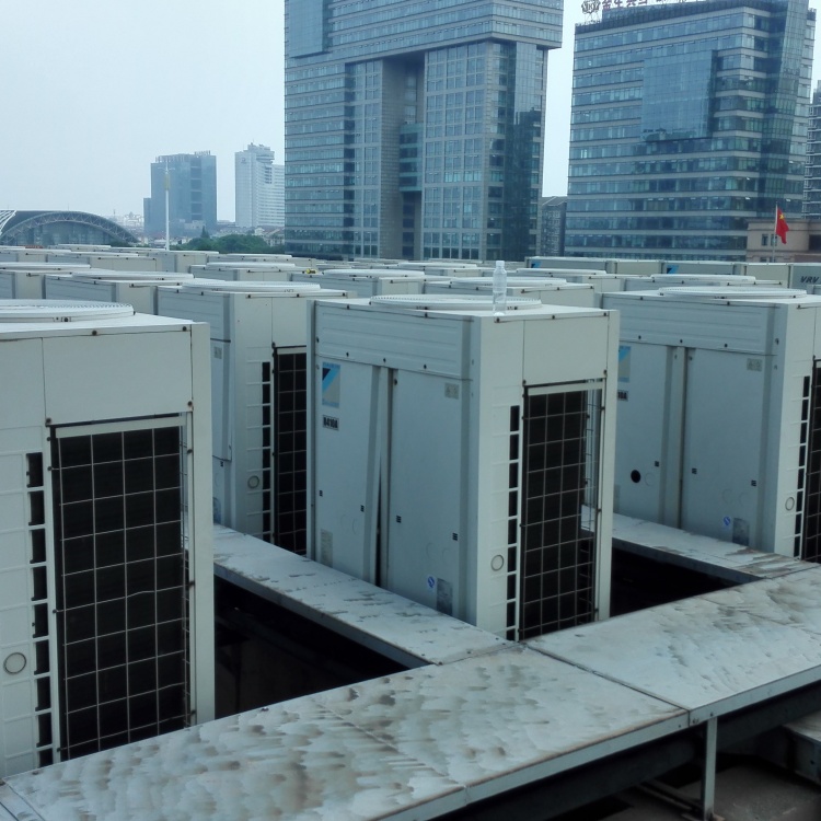 廣東東莞大型舊空調(diào)回收公司-冷水機(jī)組回收