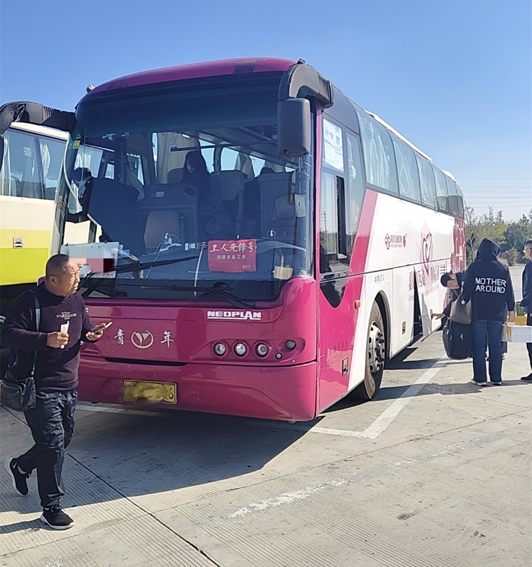 平度到梅州的長途客車汽車電話購票(汽車班次豪華客車)