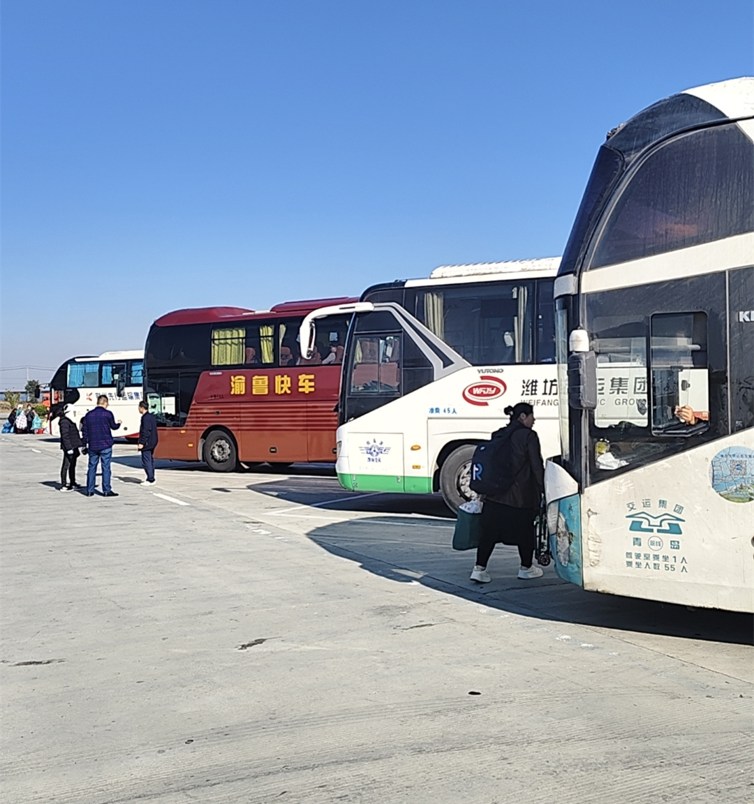 威海到簡陽的直達客車全程安全舒適歡迎您乘坐
