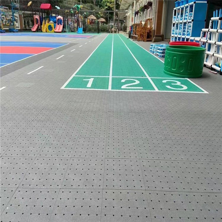 紅河 羽毛球場拼裝地板 幼兒園室外拼接地板 懸浮拼裝式運動地坂