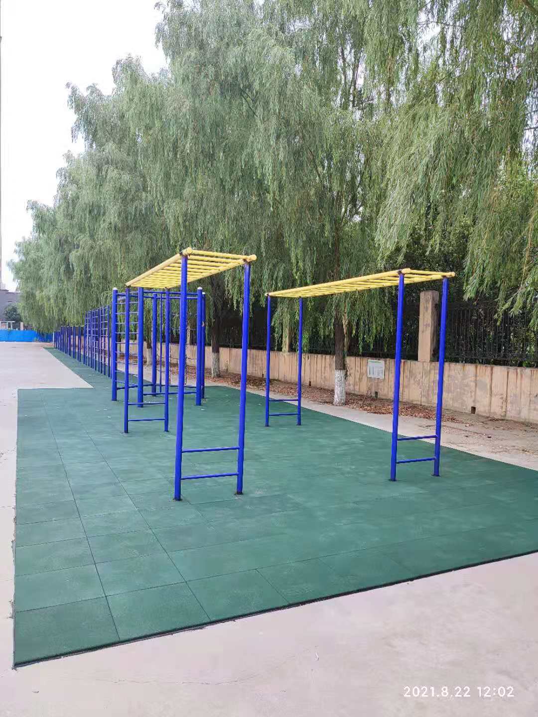 泰州 公園橡膠地墊 室外橡膠地墊 兒童樂園橡膠墊