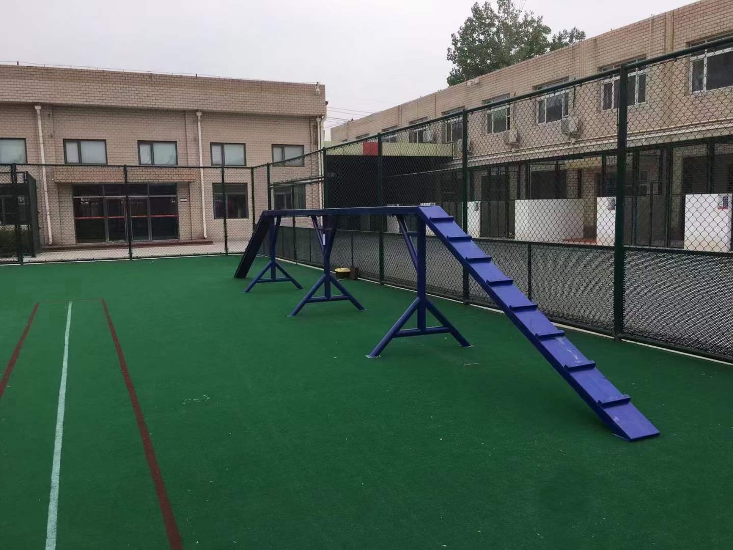 渭南 軍犬訓(xùn)練器材 搜救犬障礙器械 供應(yīng)