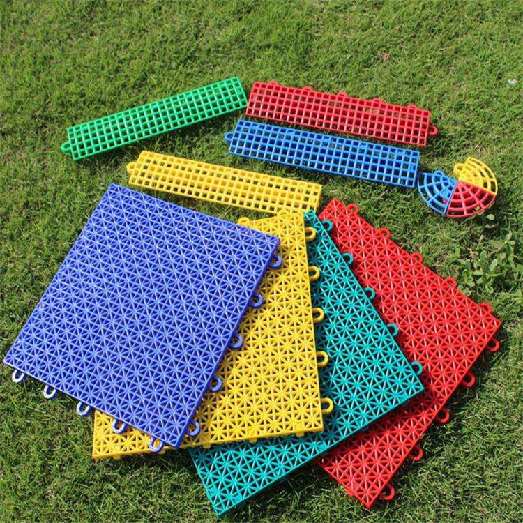 滁州 室外懸浮地板 小米格懸浮拼裝地板 拼接防滑地板