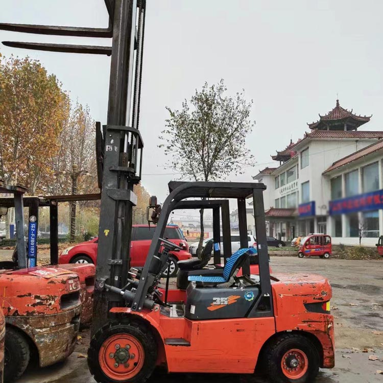 白朗縣高空車租賃 白朗縣吊車出租 直臂升降機(jī)租賃