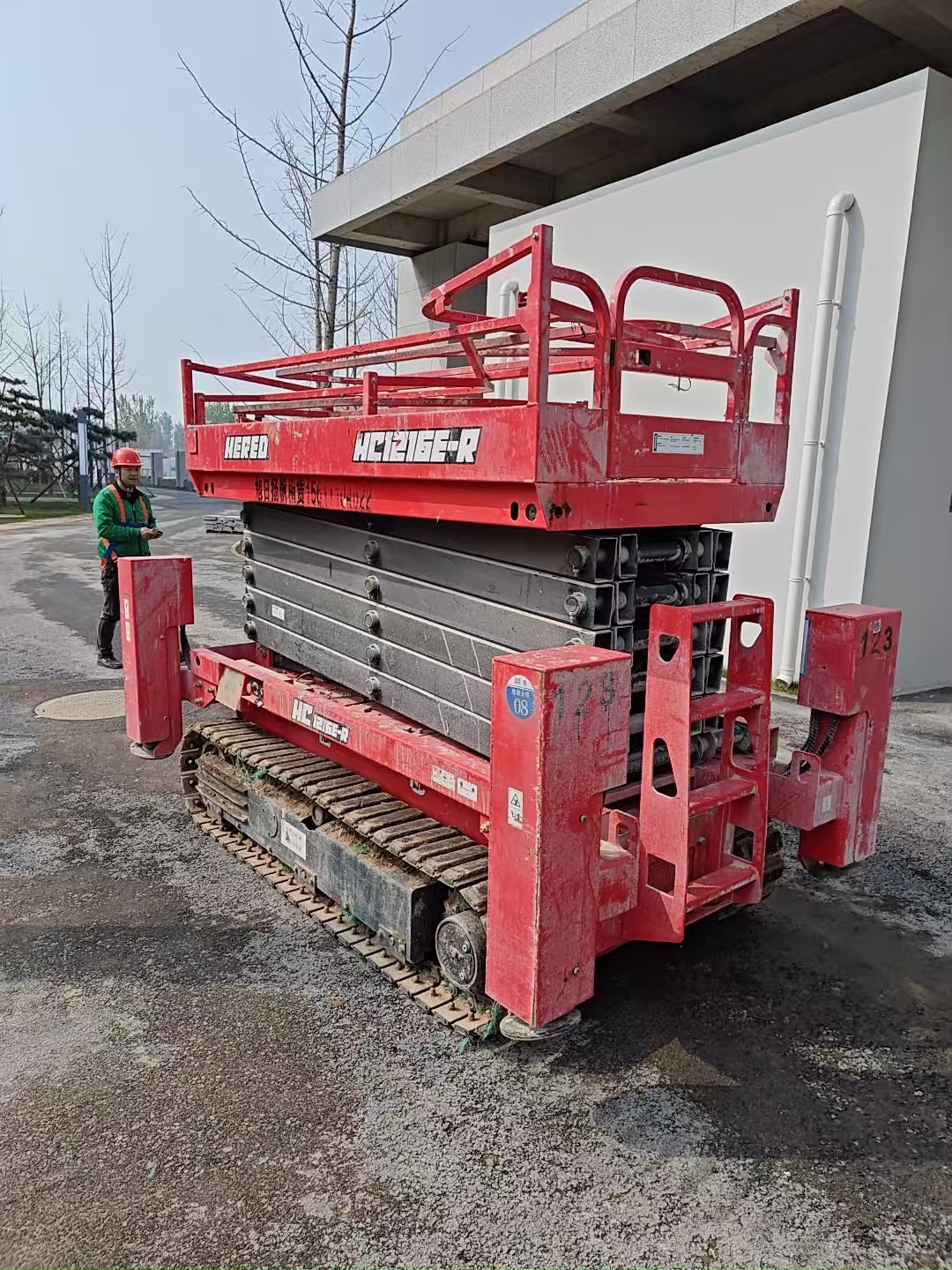 北京平谷10米剪叉升降車(chē)出租-20米曲臂車(chē)出租-種類(lèi)繁多