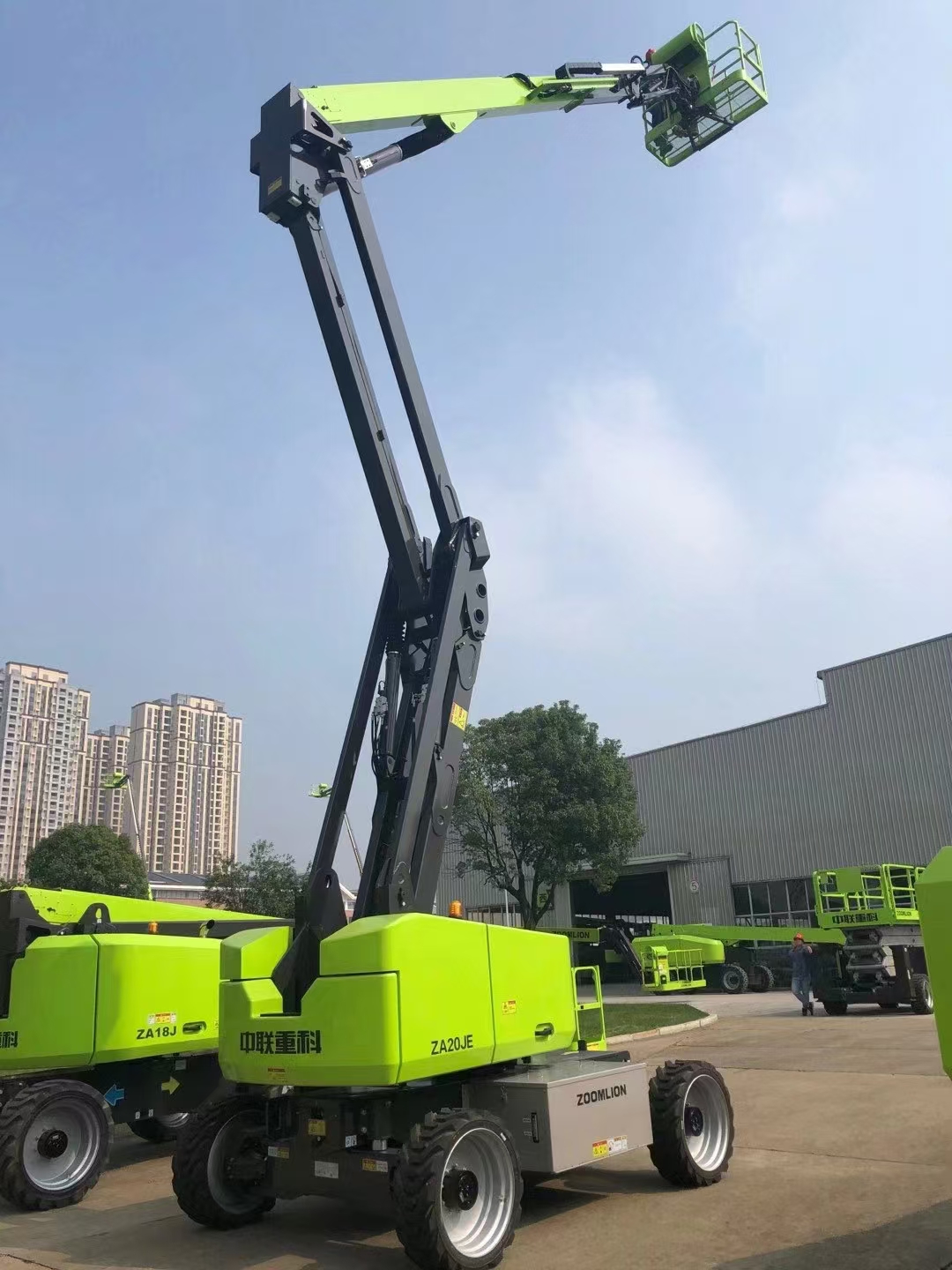 北京海淀電動升降平臺出租-32米電動直臂出租-本地，真實，有效
