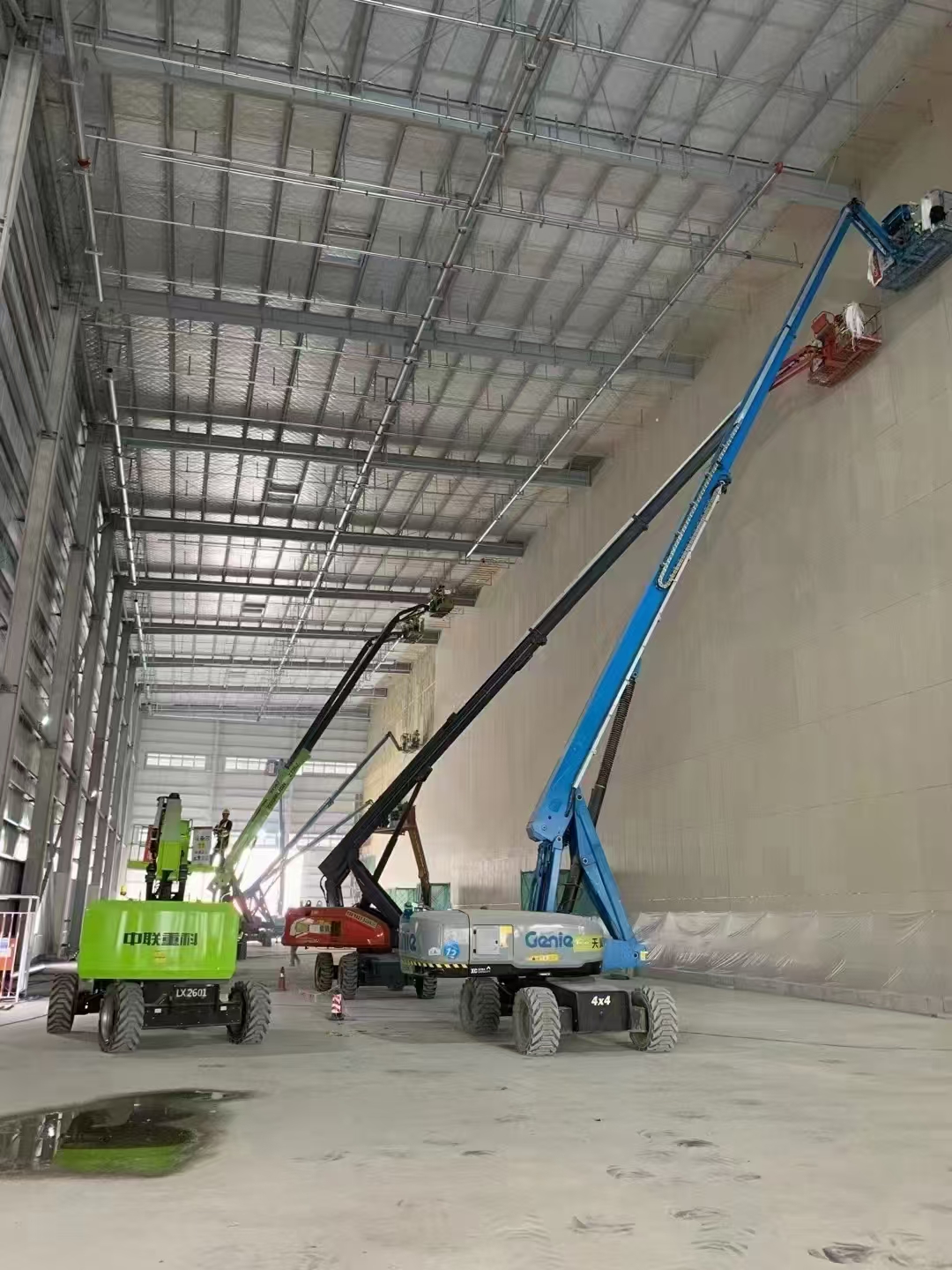 北京大興小型電動升降機出租-履帶式升降機出租-免費測量