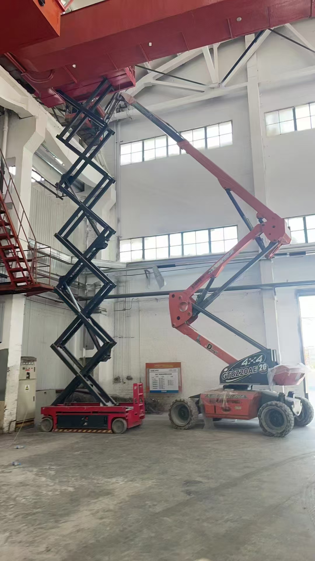 北京懷柔小型升降平臺出租-20米直臂升降機出租-價格低