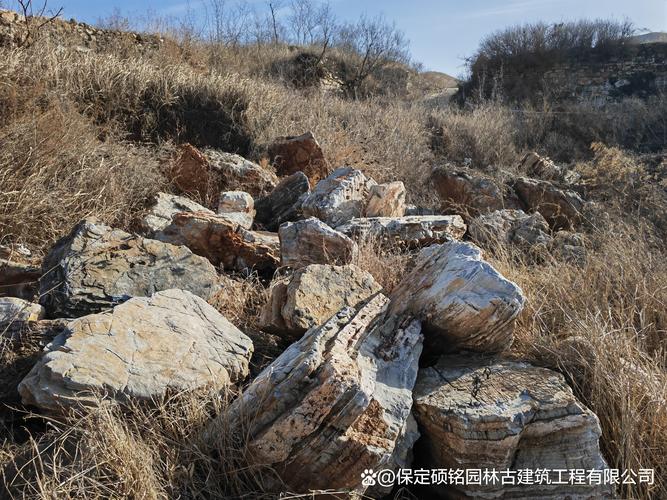 河北張家口黃蠟石假山 小區假山造景