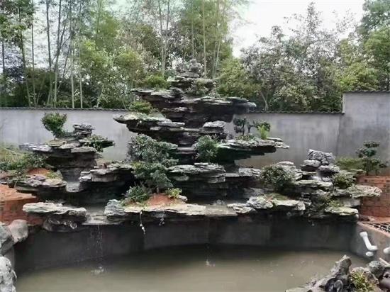 內蒙古錫林郭勒盟園林假山噴泉 學校假山現場施工