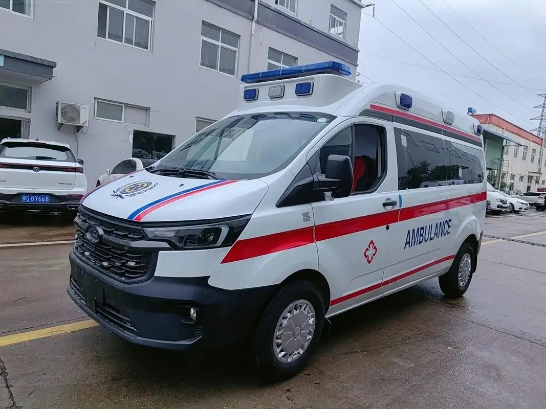 贛州救護(hù)車轉(zhuǎn)運(yùn)病人/個人救護(hù)車送病人-快速送達(dá)