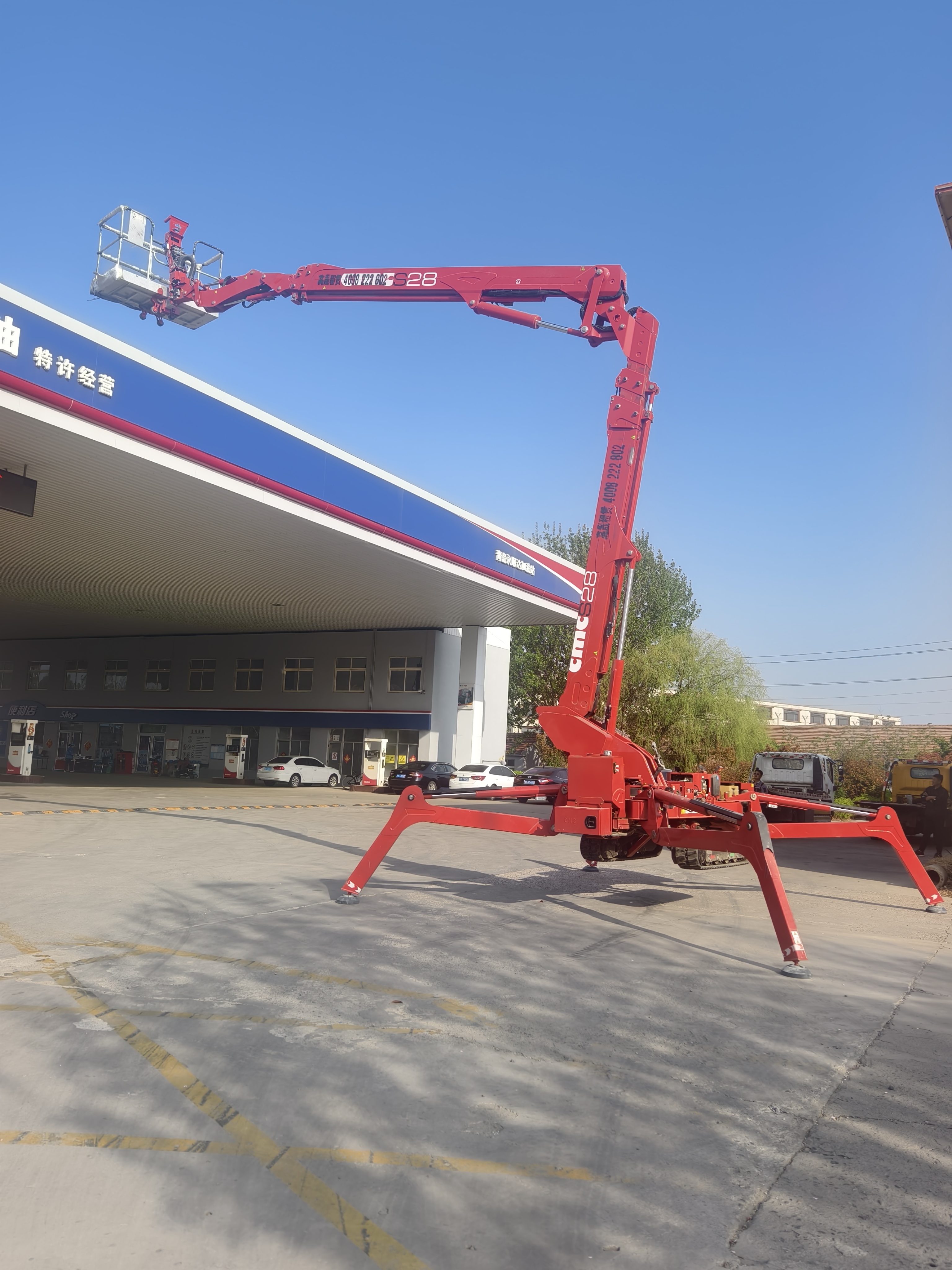 諸城升高蜘蛛車出租-工廠搬遷