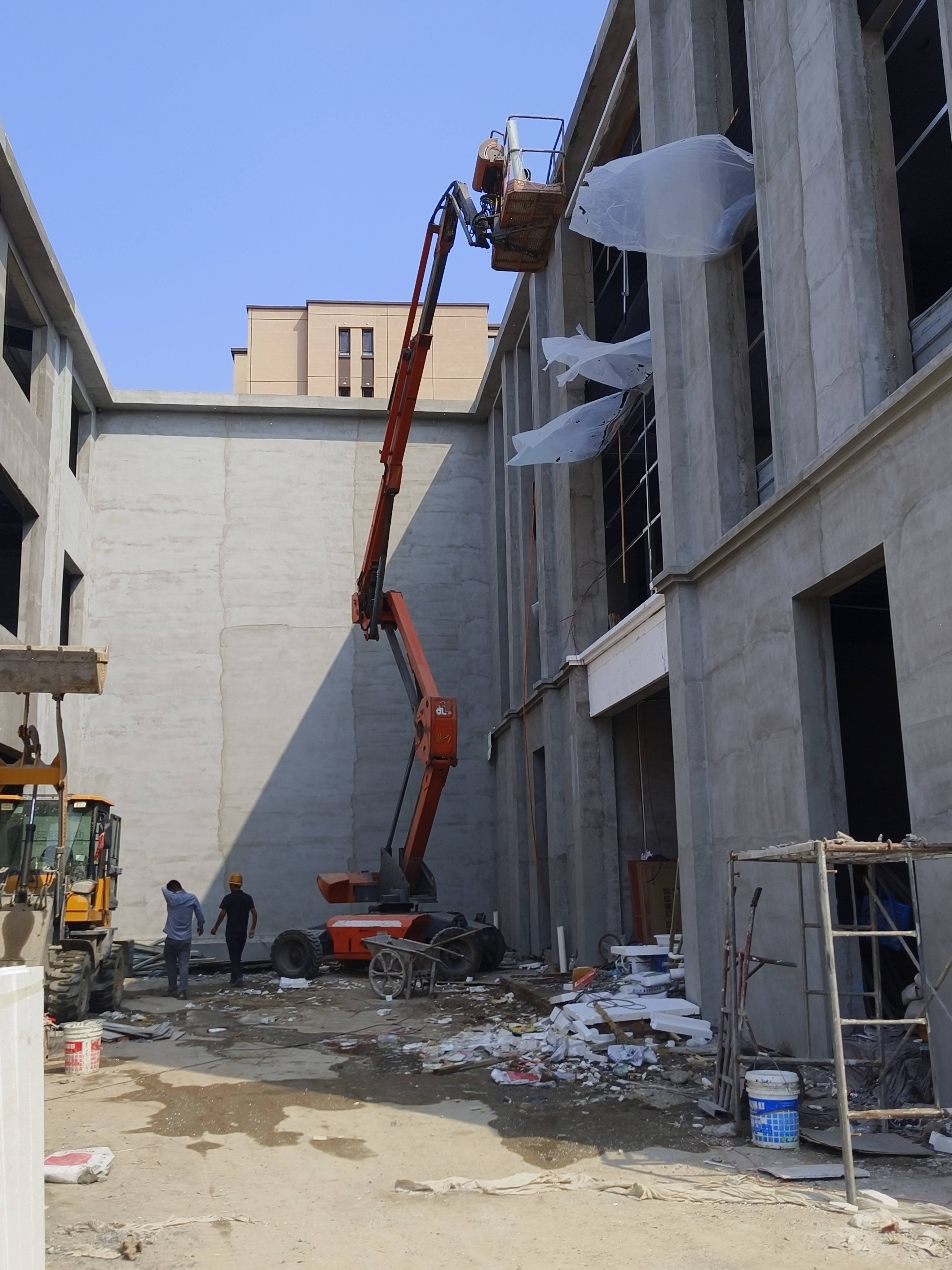 煙臺(tái)福山區(qū)越野升降車(chē)租賃-裝卸搬運(yùn)