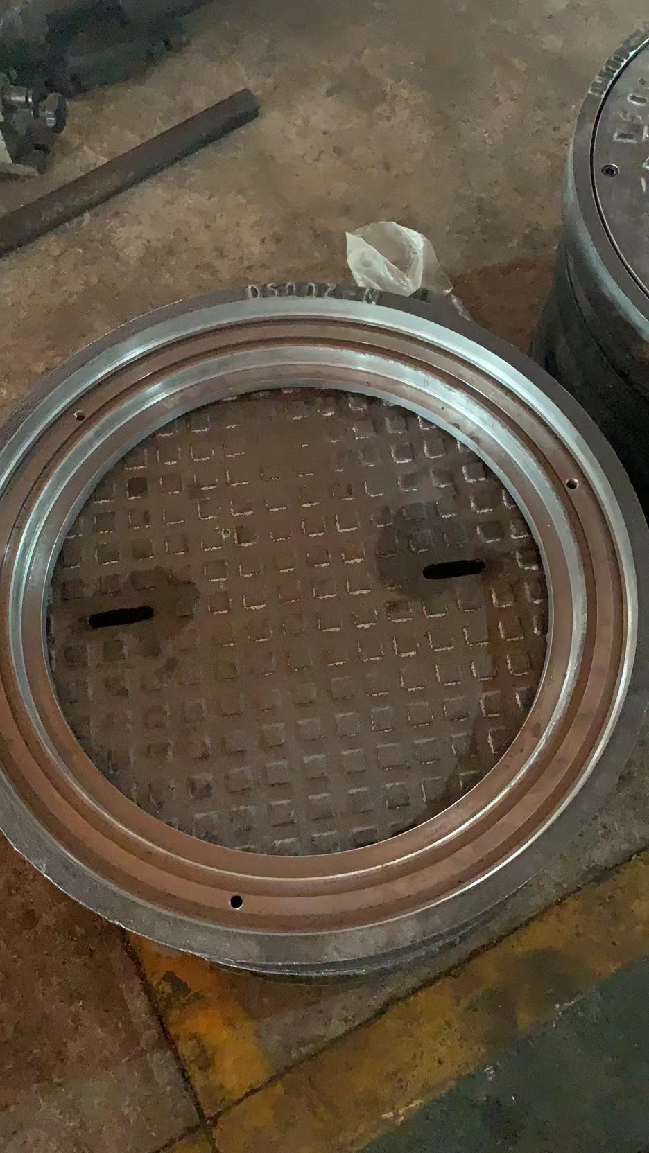 阿拉善盟承載10T溝蓋板-承載50T溝蓋板-大量現(xiàn)貨