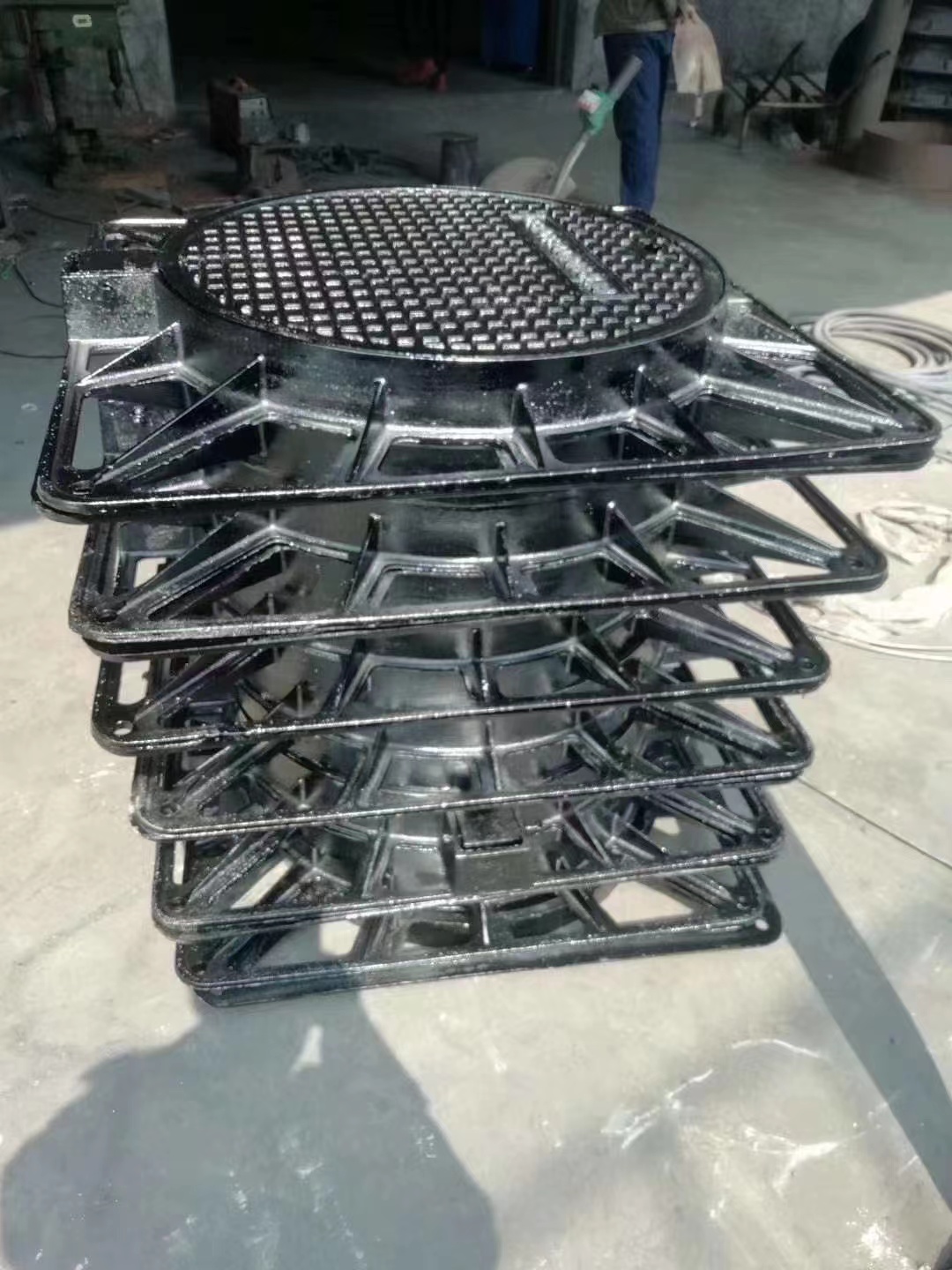 阿拉善盟水溝蓋板-鑄鐵雨篦子-全國現(xiàn)貨批發(fā)