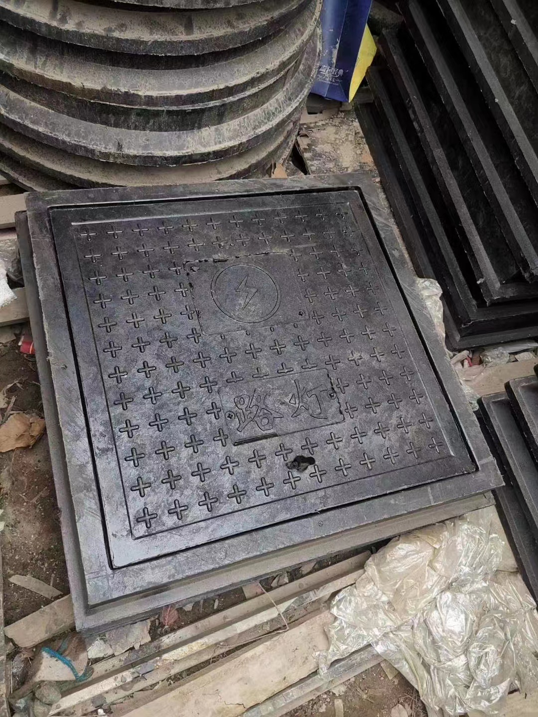 阿拉善盟污水溝蓋板-球墨鑄鐵井蓋-質(zhì)量保障