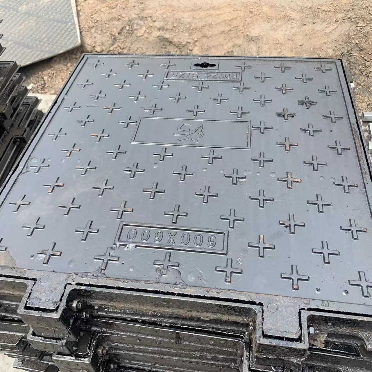 阿拉善盟電力蓋板-小區(qū)雨水溝蓋板-庫(kù)存豐富