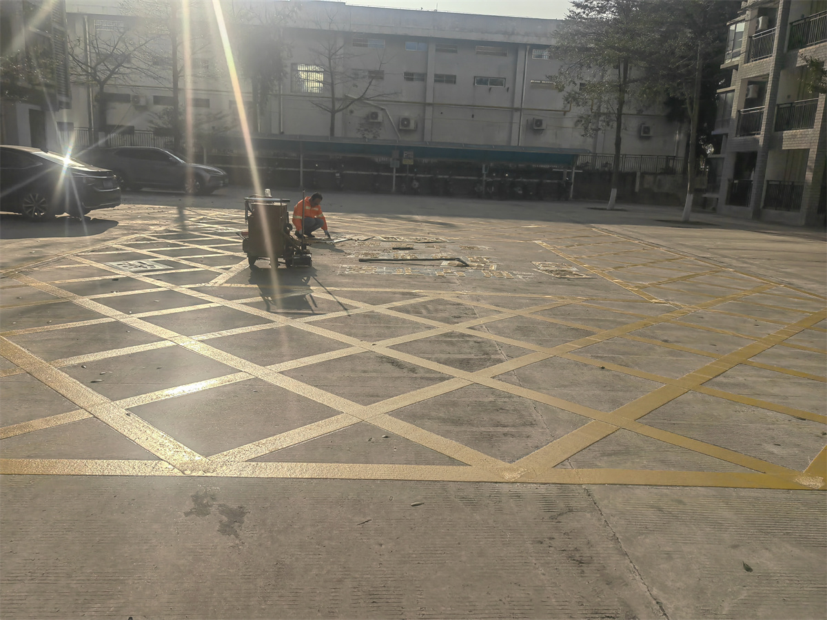 百色平果廠區(qū)消防通道地標(biāo)線