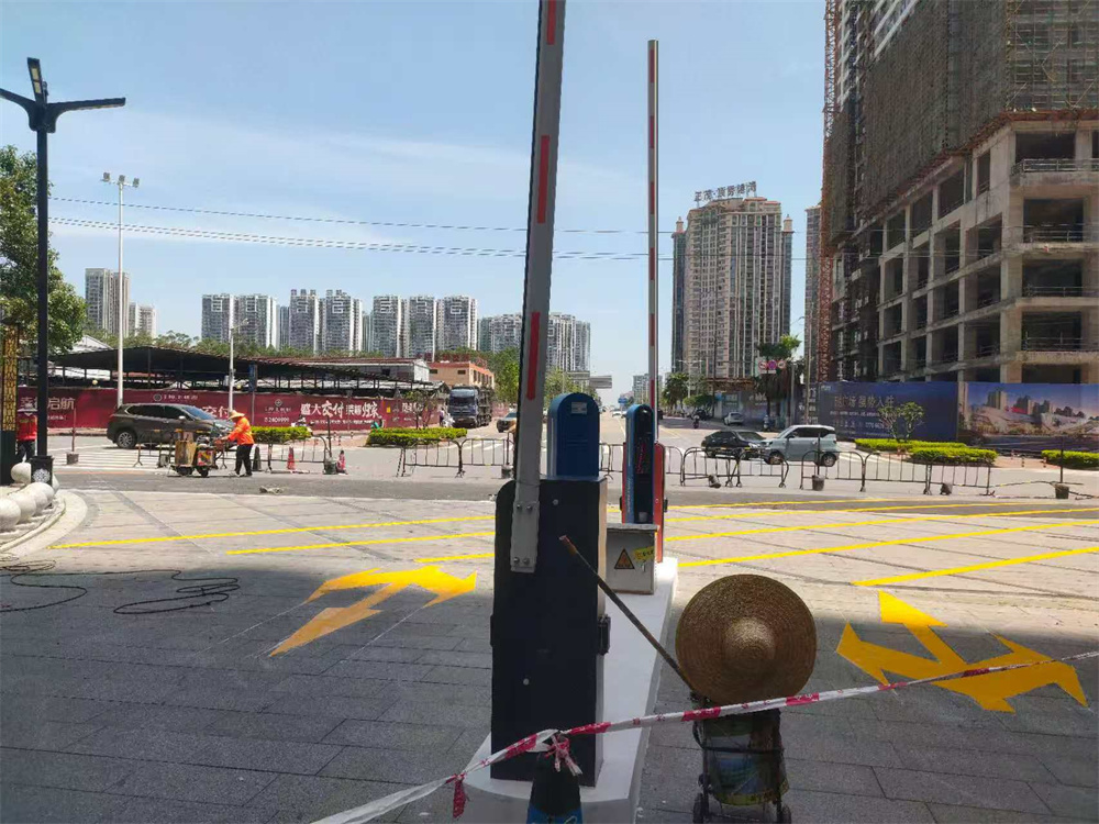 廣西防城港禁停網(wǎng)格線地面線
