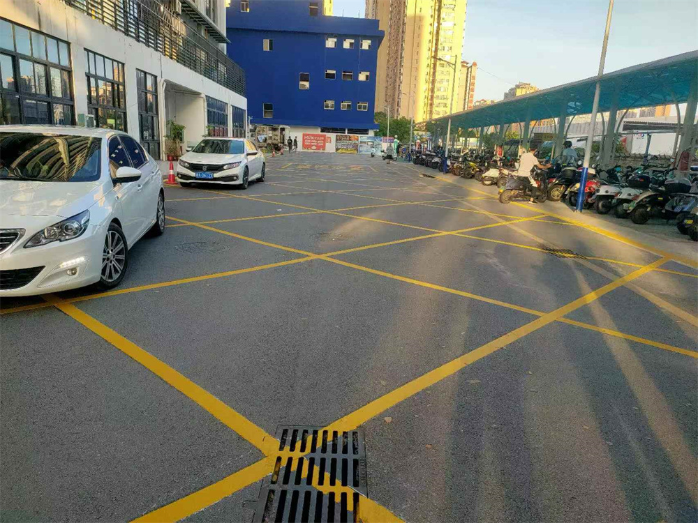 廣西梧州禁停網格線地標線