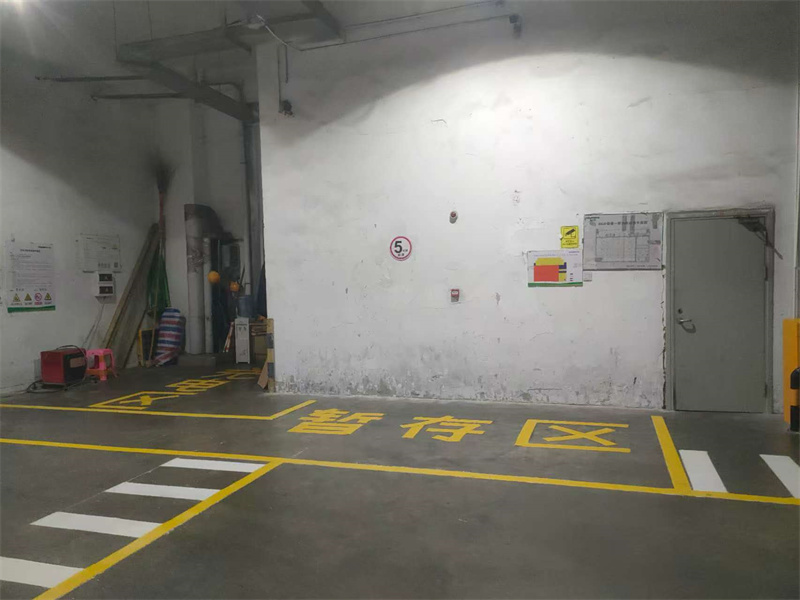 南寧興寧市政路熱熔地標(biāo)線