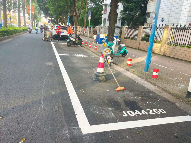 欽州浦北校園熱熔標(biāo)線