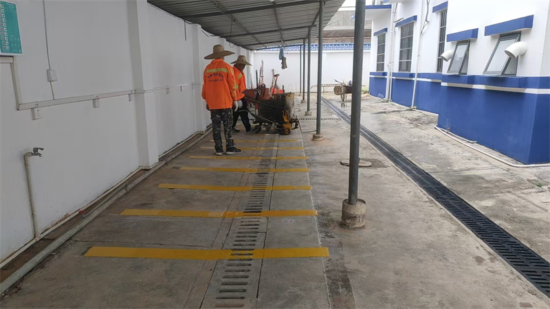 崇左憑祥公園路面熱熔地面劃線